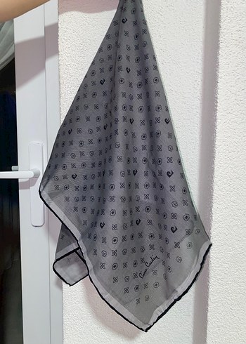 Vakko Siyah Desenli Kadın Fular - Görsel 9