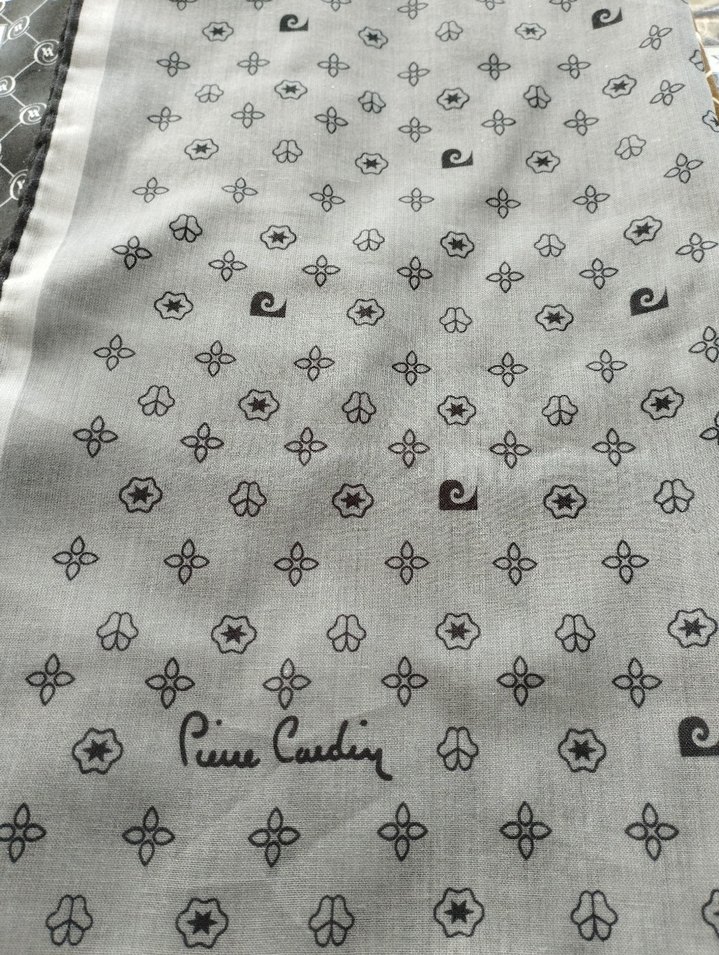 Vakko Siyah Desenli Kadın Fular - Görsel 5