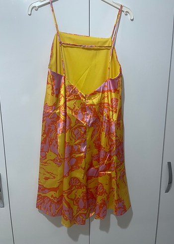 Sırt Dekolteli Elbise - Görsel 3