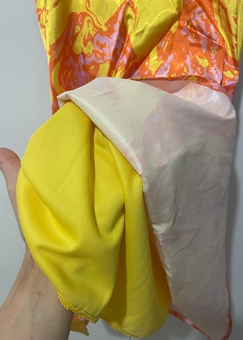 Sırt Dekolteli Elbise - Görsel 2