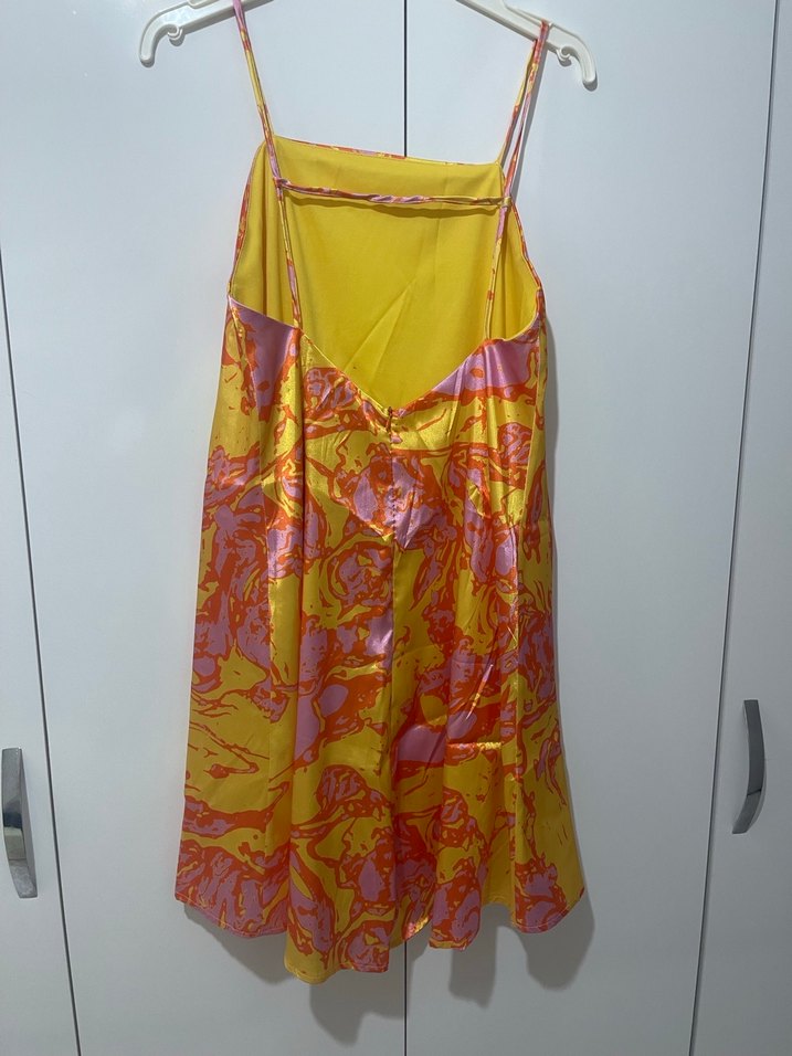 Sırt Dekolteli Elbise - Görsel 3