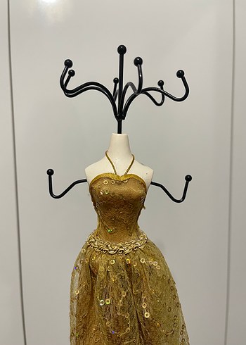 Altın Renkli Parlak Elbise Figürin - Görsel 4