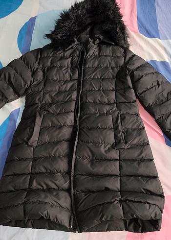 Siyah Kürklü Kız Kışlık Mont