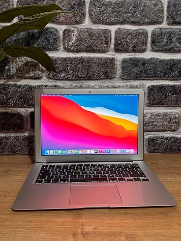 Apple Apple MacBook Air 2017 - 8GB RAM, 128GB SSD, Sorunsuz Çalışan