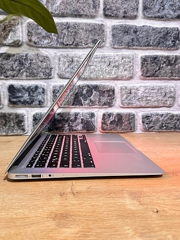 Beden Renk Apple MacBook Air 2017 - 8GB RAM, 128GB SSD, Sorunsuz Çalışan