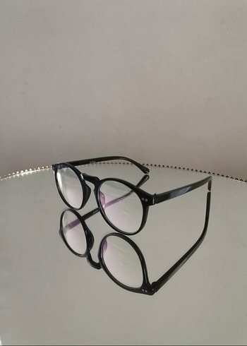 Diğer Şeffaf Renkli Siyah Minimalist Kadın Gözlüğü