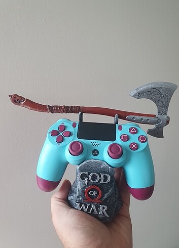 ps4 god of war dualshock stand 