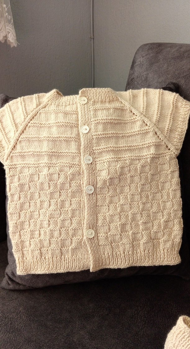 Kız Çocuk Bej Kısa Kollu Örgü Hırka - Görsel 2