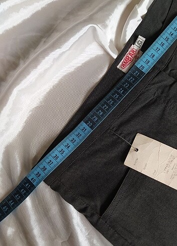 42 Beden gri Renk Koyu gri kumaş pantolon