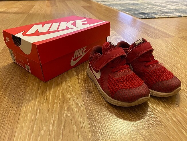 Nike Orijinal Nike Revolution spor ayakkabı