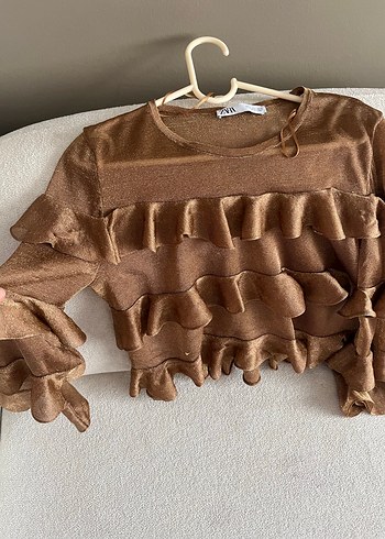 Bej Renkli Fırfırlı Uzun Kollu Bluz - Görsel 4