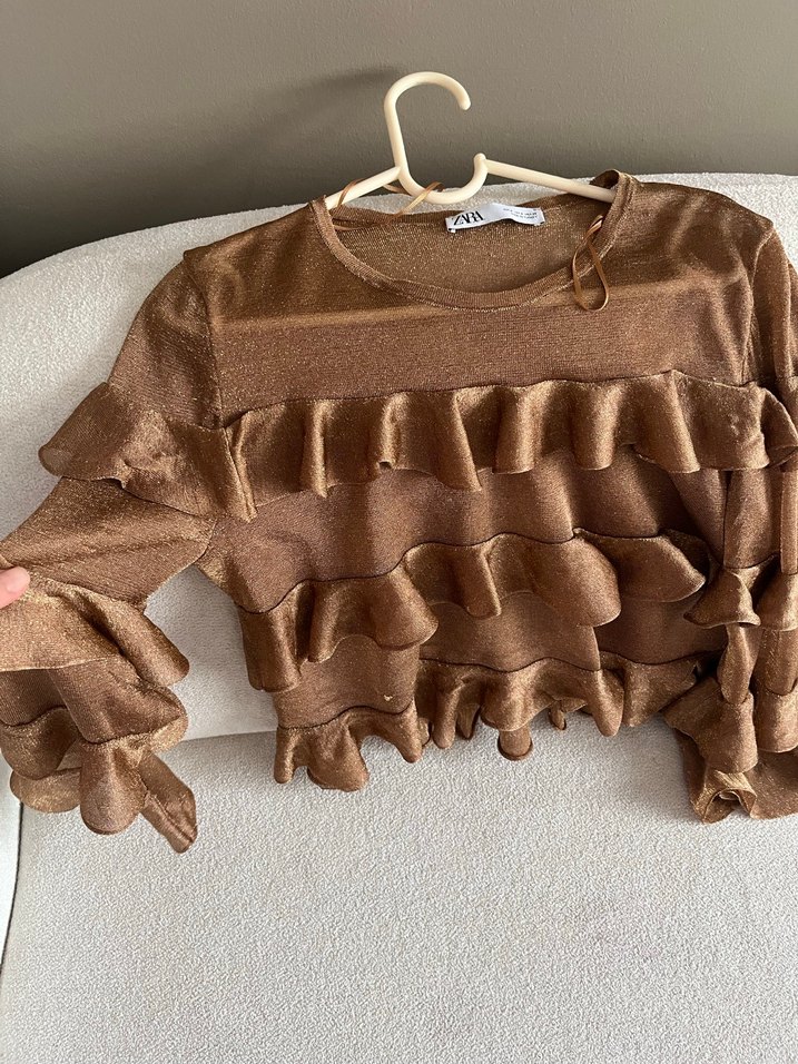 Bej Renkli Fırfırlı Uzun Kollu Bluz - Görsel 4