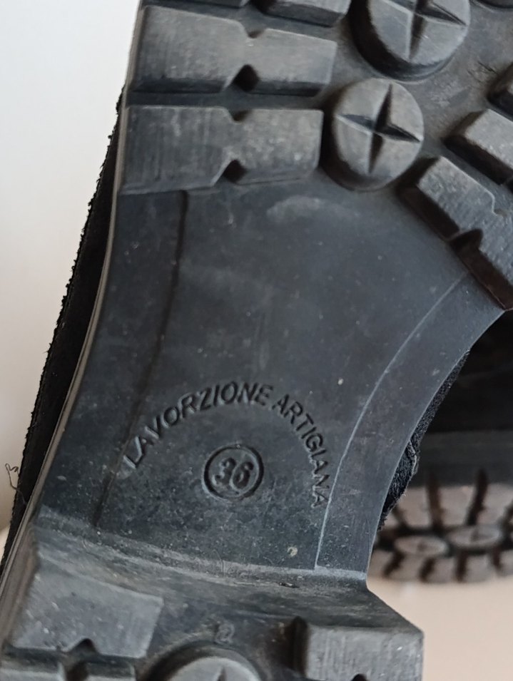 Siyah Süet Bağcıklı Gotik Kadın Bot - Görsel 5