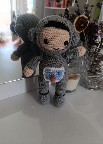  Beden Amigurumi astronot oyuncak 