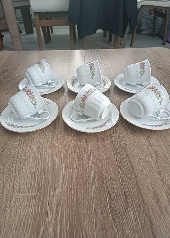 Beden beyaz Renk Pastel Çiçek Desenli Beyaz büyük Kahve Fincanı Seti