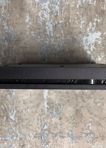  Beden PlayStation Slim Siyah Oyun Konsolu