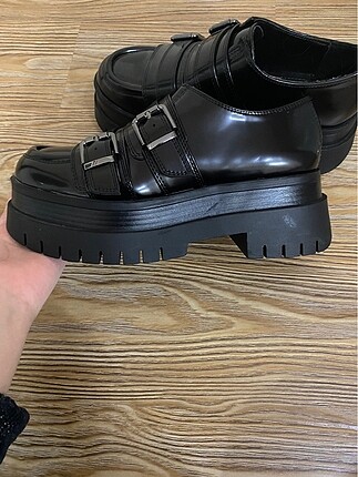 Bershka tabanlı ayakkabı 36 numara