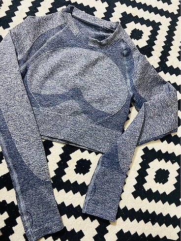 Bershka Gymshark crop