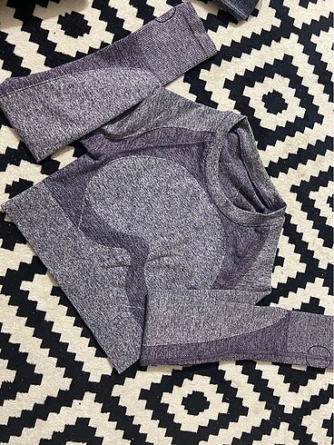 H&M Gymshark crop