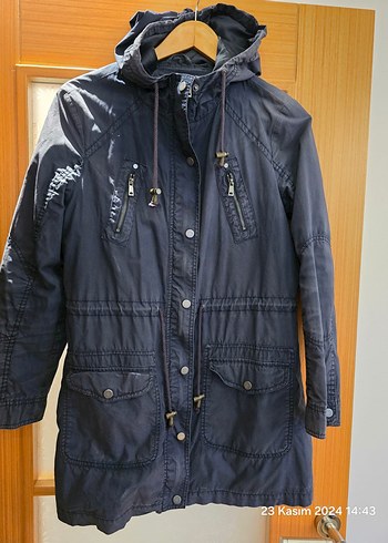 Kadın Lacivert Denim Parka Kürklü Kapüşonlu - Görsel 4