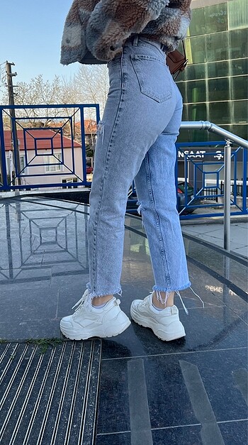 32 Beden mavi Renk Bershka kot pantolon