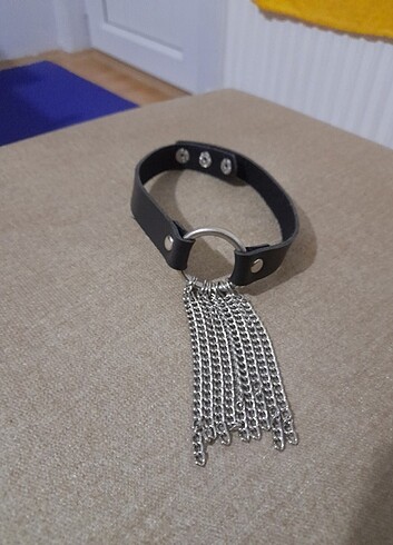 Diğer Sallantılı Choker