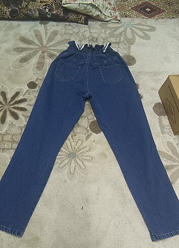 Yırtmaçlı pantolon