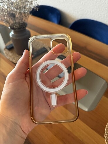 Apple 13 magsafeli kılıf ????