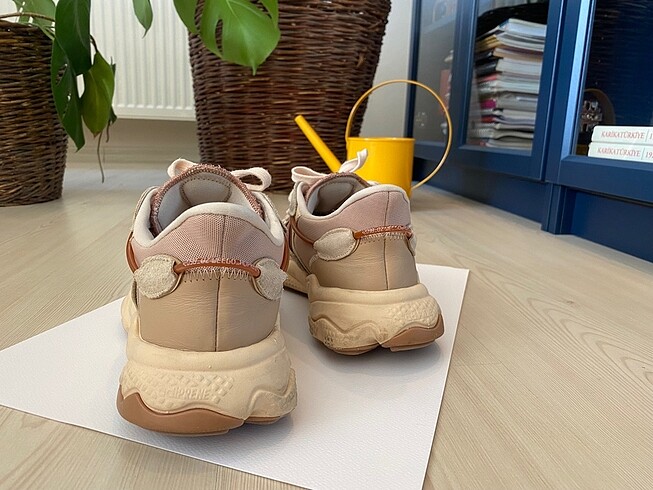 42 Beden Adidas ozwego ayakkabı