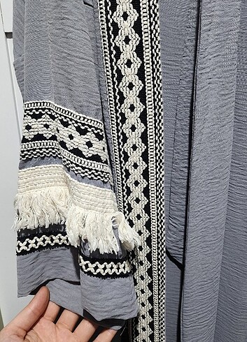 Gri uzun kimono