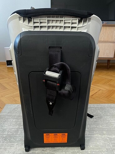 9- 36 kg Beden siyah Renk Chicco oto koltuğu