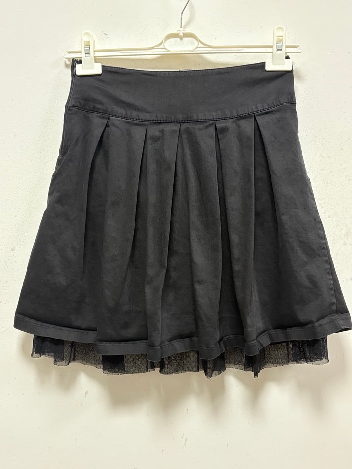 Kemer Detaylı Siyah Mini Goth Etek - Görsel 2