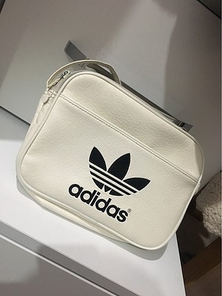 Adidas spor çanta