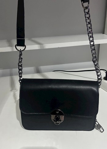 Kemer Tokalı Siyah Deri Kadın Çanta - Görsel 4