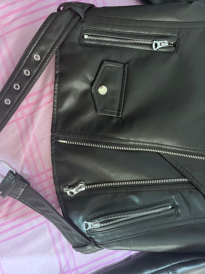 Pull and bear Kadın Siyah Deri Biker Ceket - Görsel 4