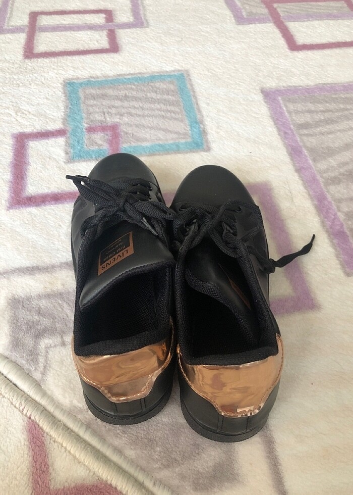 Siyah spor ayakkabı - Görsel 3