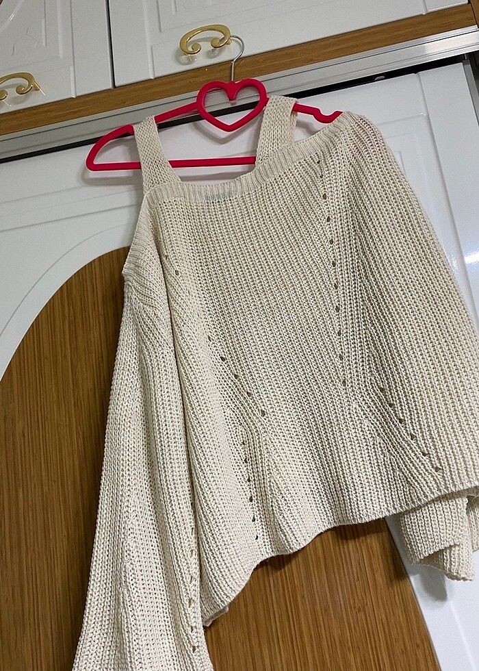 Omuz detaylı üst - Görsel 4