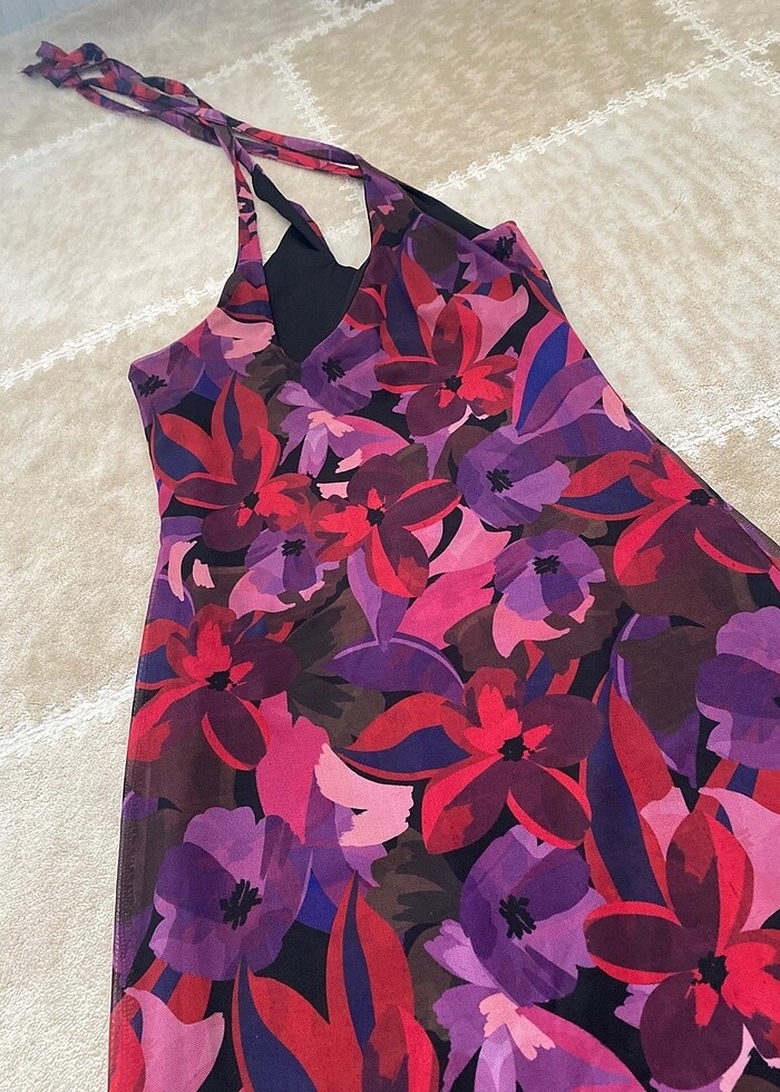 Çiçekli elbise - Görsel 2