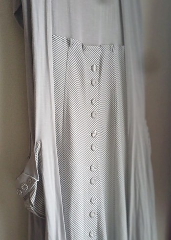 Gri Uzun Düğmeli Kadın Elbise - Görsel 2