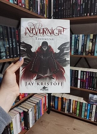  Nevernight 