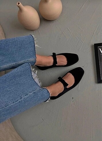 Stradivarius Siyah Kadife Babet