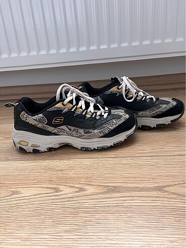 38,5 Beden Skechers D?lites