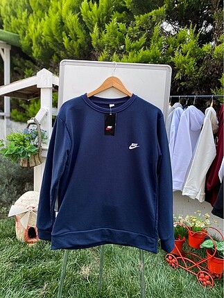 Nike Kapüşonsuz Sweatshirt