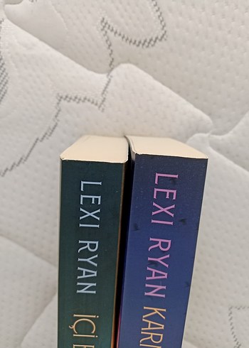 Beden Renk İçi Boş Yeminler & Karmaşık Bağlar - Lexi Ryan