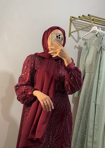 Bordo İşlemeli Uzun Tesettür Elbise