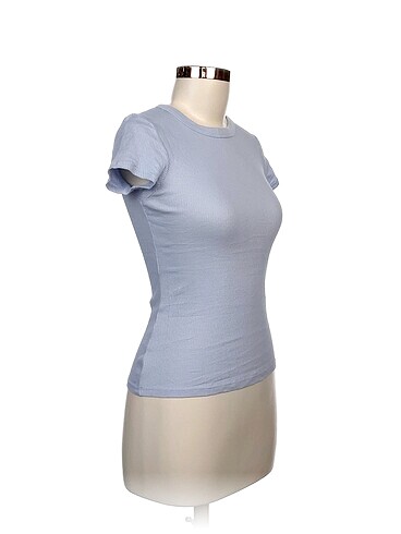 H&M H&M T-shirt %70 İndirimli.