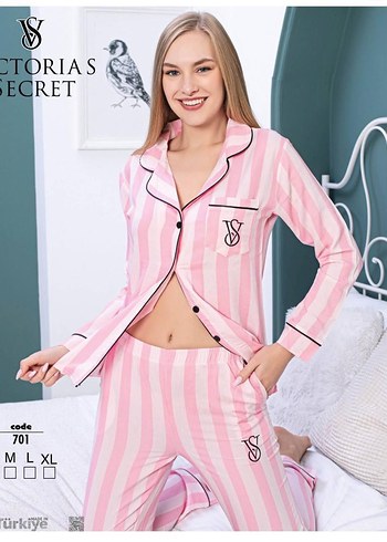 Uzun Kollu Pembe Çizgili Kadın Pijama Takımı
