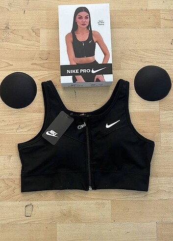 Nike spor sütyeni