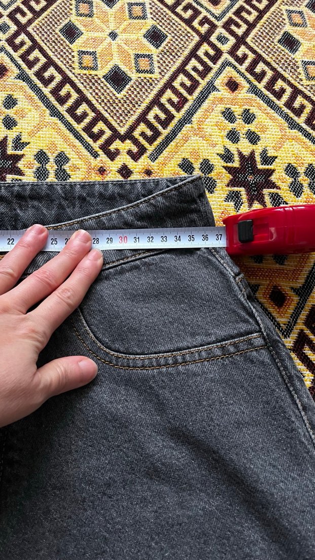 Kadın Siyah Denim Salaş Mini Şort - Görsel 3