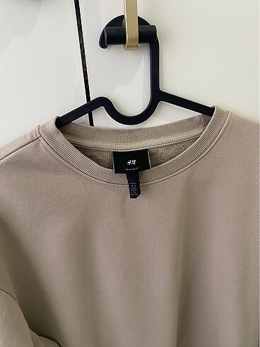 H&M H&M marka krem sweatshirt